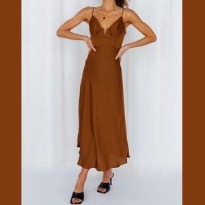 NWT Here Comes the Sun Chocolate No Missing Kisses Midi Dress - Small